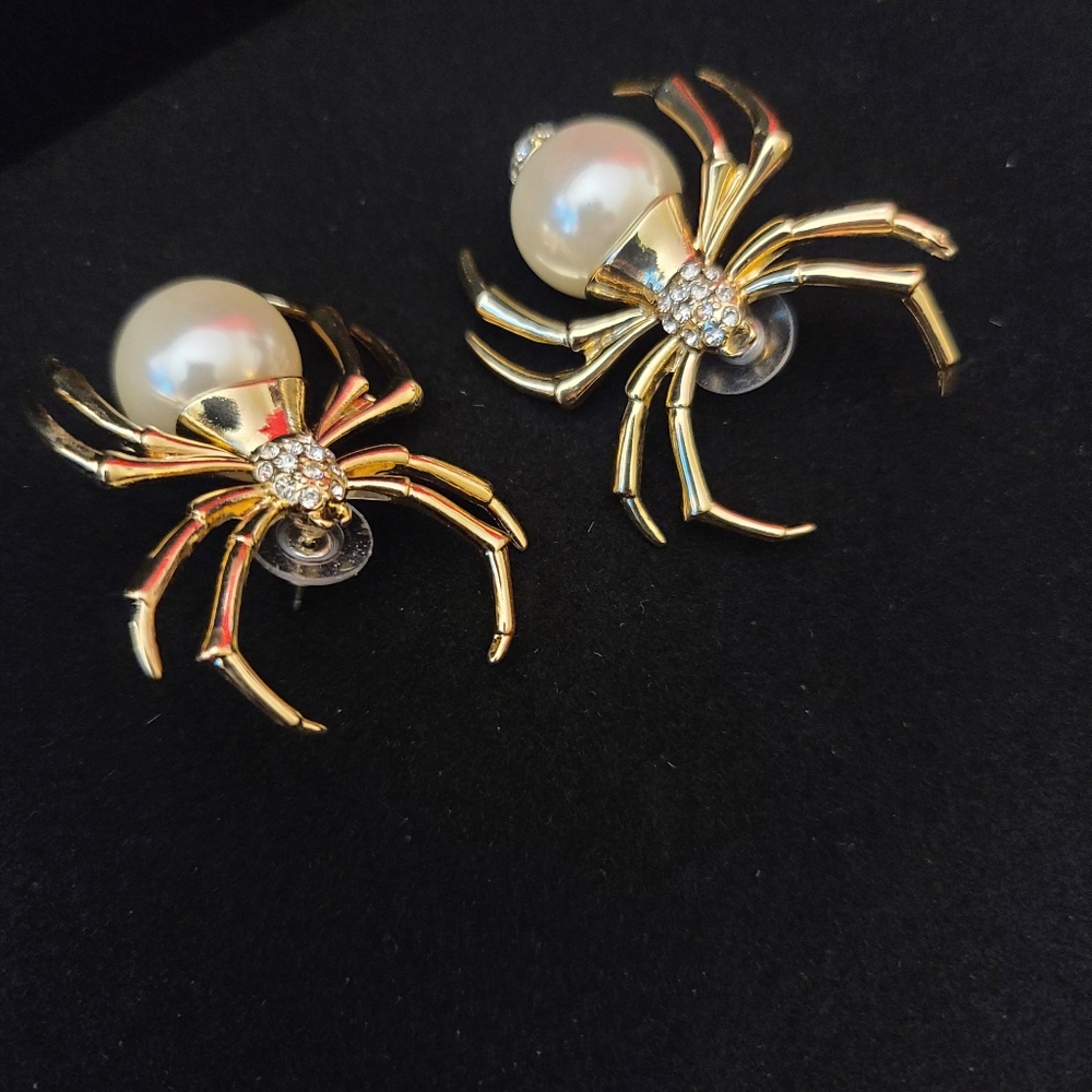 Cool & elegant large spider earrings - Picture 1 of 9